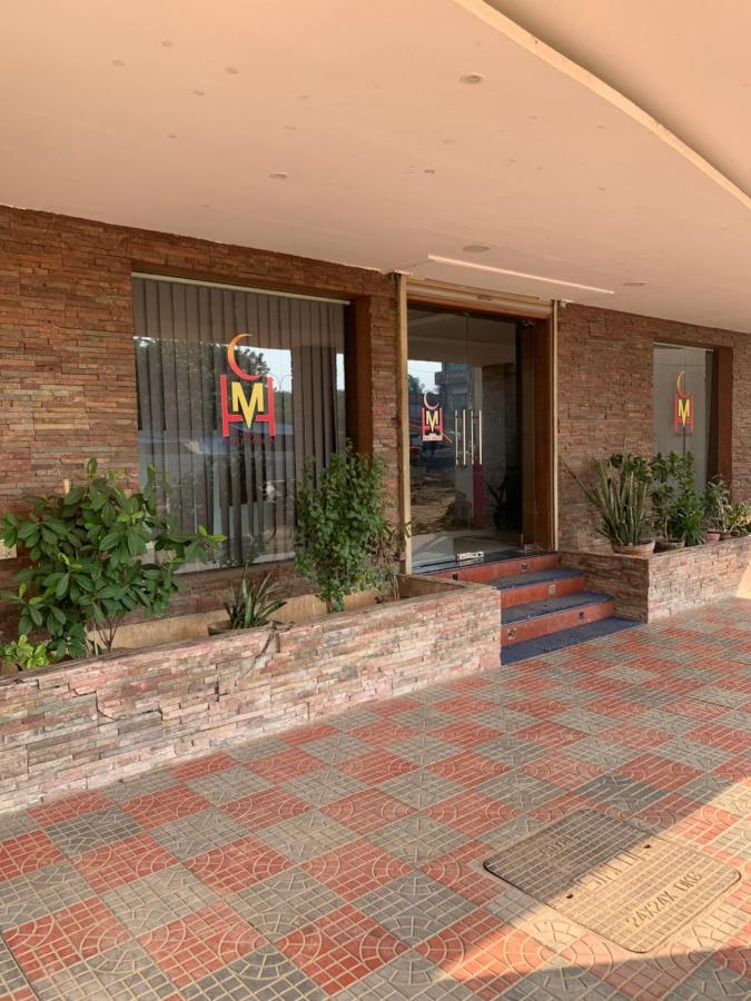 Hotel Half Moon Chennai Eksteriør bilde