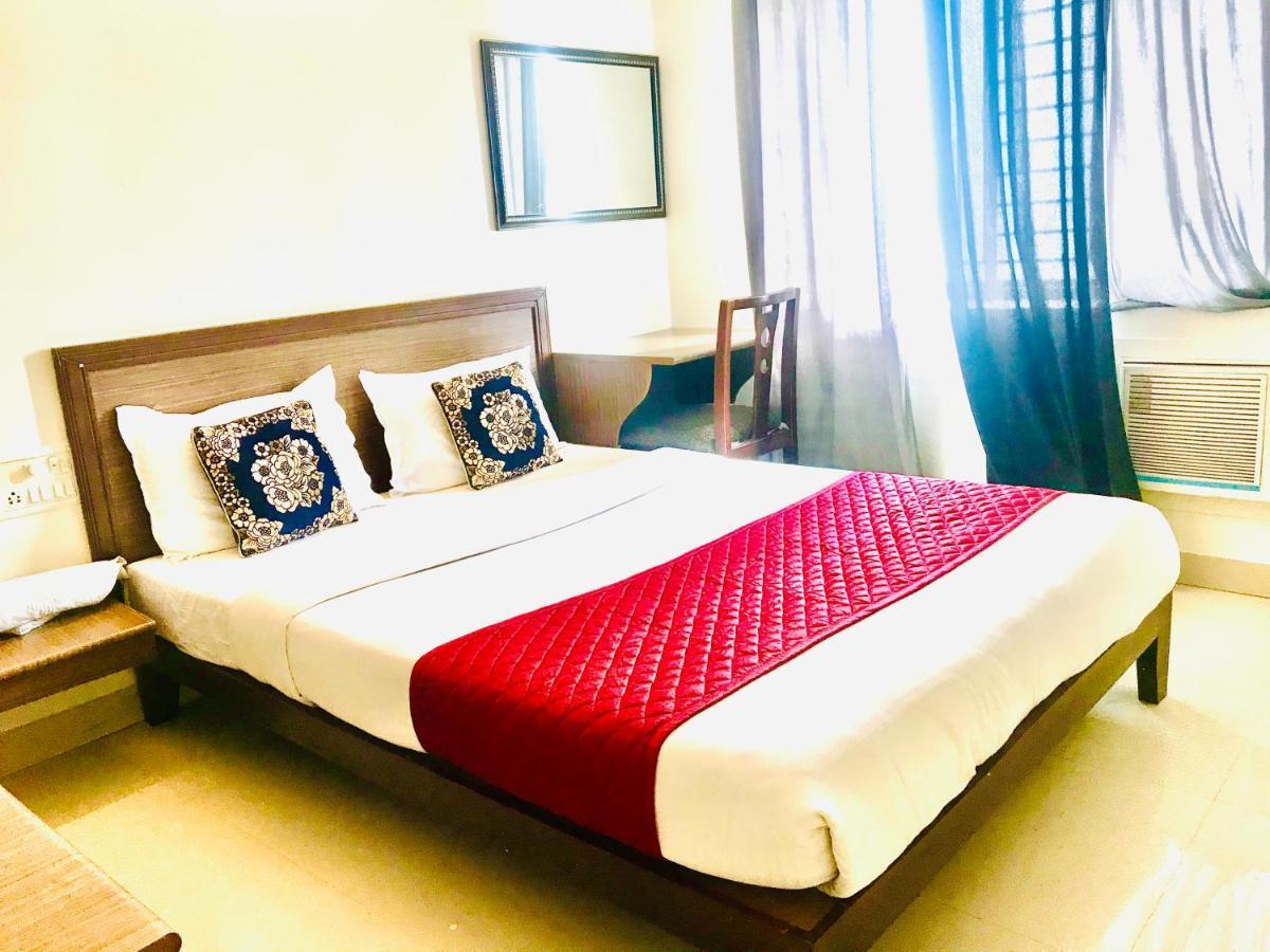 Hotel Half Moon Chennai Eksteriør bilde