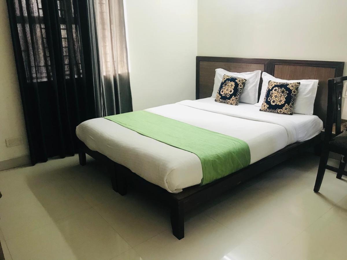 Hotel Half Moon Chennai Eksteriør bilde